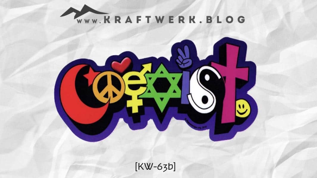 Schriftzug mit dem Wort „CoExIsT“, zusammengesetzt aus religiösen Symbolen. Veröffentlicht auf dem www.kraftwerk.blog